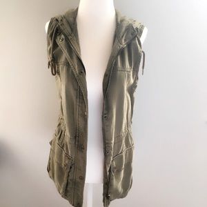 Army Green Utility Vest *Generous Fit*